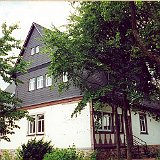 Bild1709 Das 1909 erbaute evang. Pfarrhaus in der Theodor-Heuss-Str.