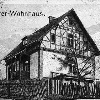 Bild0019 Postkartenaufnahme von 1911 mit dem Lehrerwohnhaus Brunnenstrasse 5