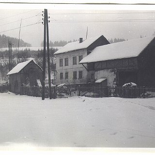 Bild1754 27.1.1929 Die Hetthainer Mühle unterhalb des Alten Damms. Später nach dem Müller Johann Philip Füll der die Mühle 1848 kaufte auch "Fülle-Mühle" genannt. Die...