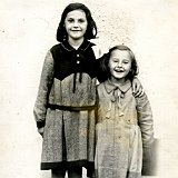 Bild1693 Adelheid 1923 und Rita 1926, Töchter von Heinrich Baldering und Susanne Graffee