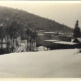 Bild1750 27.01.1929 Die nach dem Brand von 1928 wieder aufgebaute Stiftsmühle bei Bleidenstadt. Ansicht von hinten (Seitzenhahner Sicht). Die Mühle wurde von der Familie...